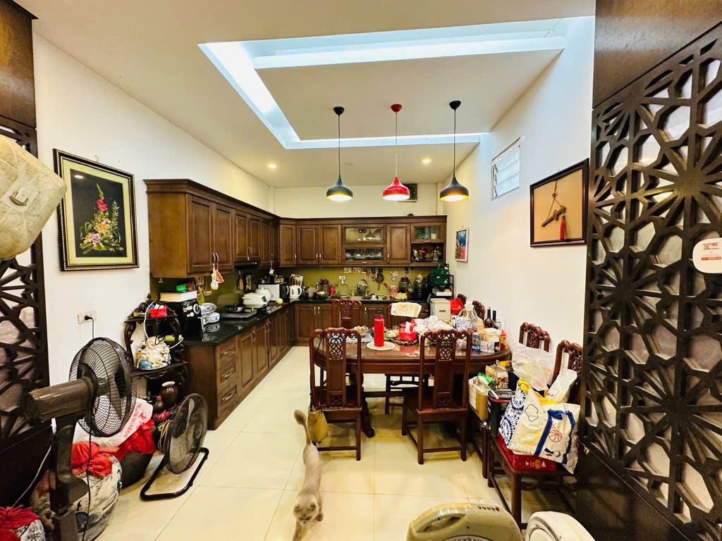 Siêu phẩm Đống Đa - diện tích rộng, phân lô oto tránh giá cực hợp lý. Liên hệ Đức Anh - 0832 325 111